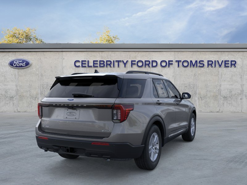 New 2025 Carbonized Gray Metallic Ford Active image 8