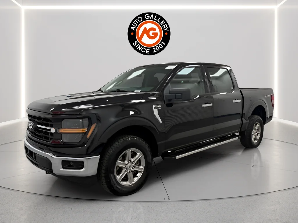 Used 2025 Black Ford XLT image 3