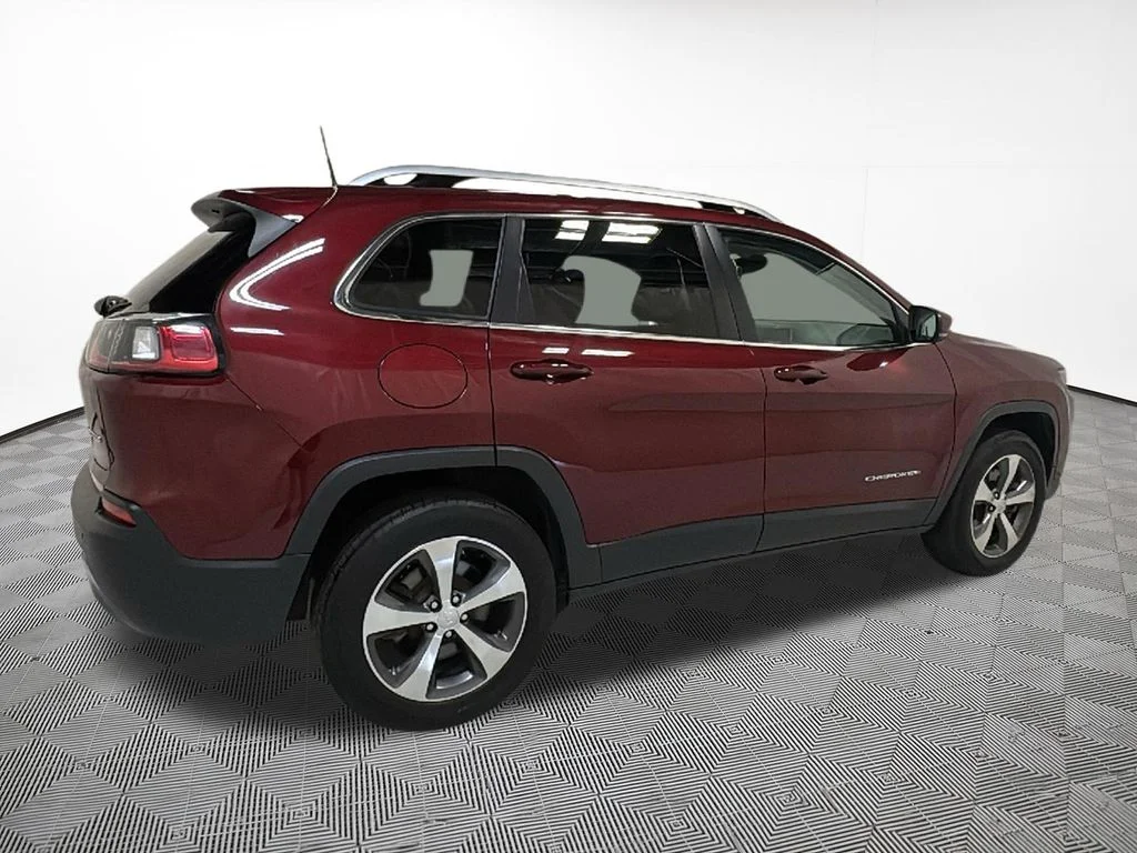 Used 2020 Red Jeep Limited image 9