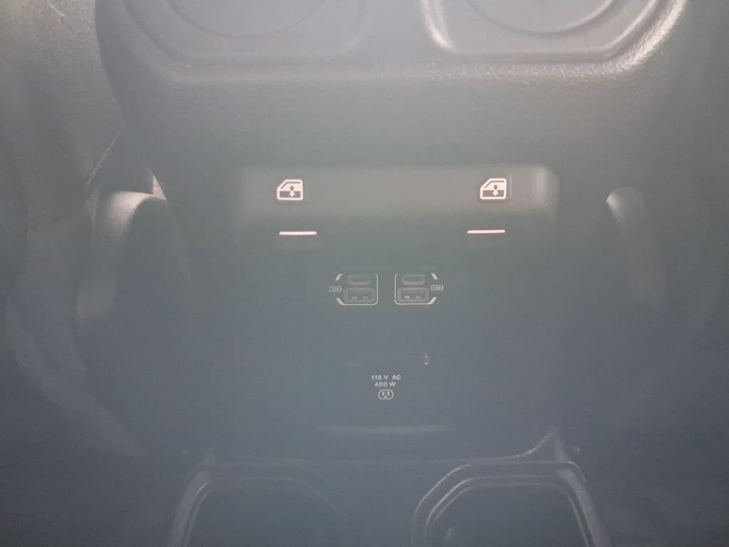 Used 2021 Gray Jeep Rubicon image 27