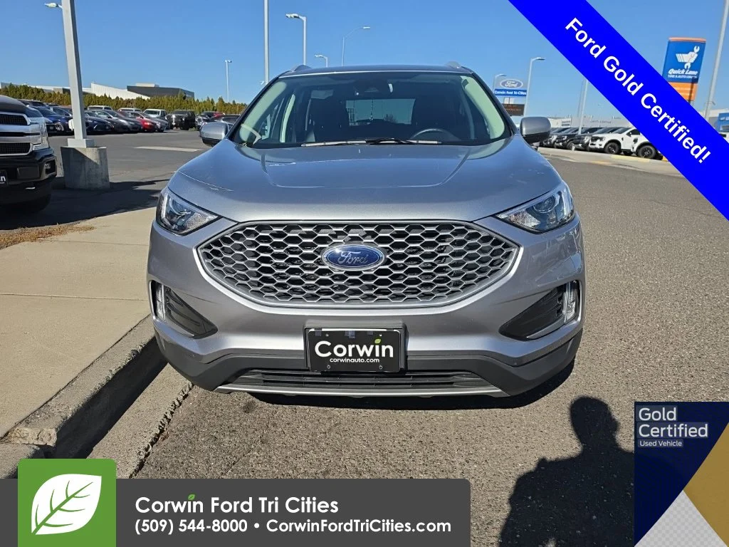 Used 2024 Silver Ford SEL image 9