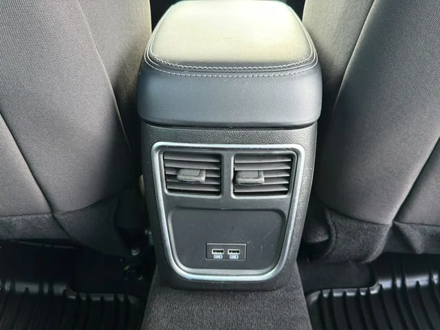 Used 2023 Gray Dodge SXT image 25