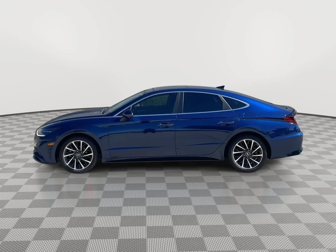 Used 2020 Stormy Sea Hyundai Limited image 6