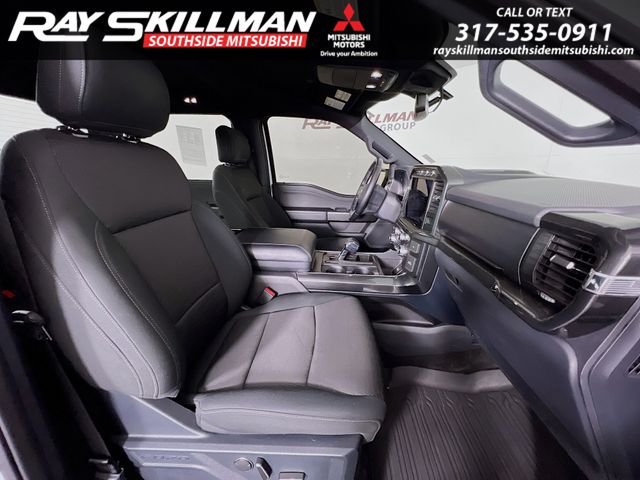 Used 2021 White Ford XLT image 40