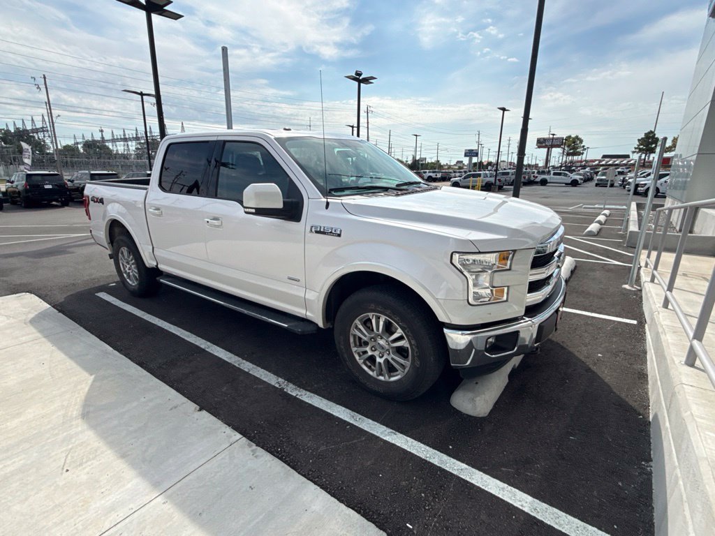 Used 2015 White Ford Lariat image 3