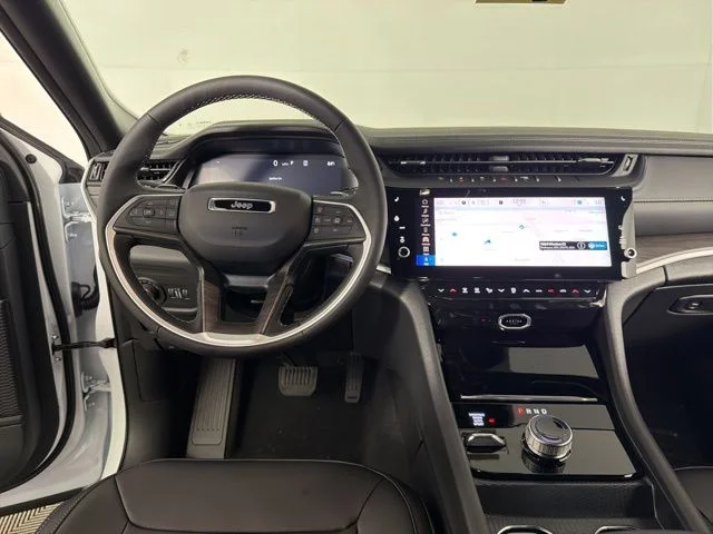 New 2026 White/off-white Jeep Limited image 28