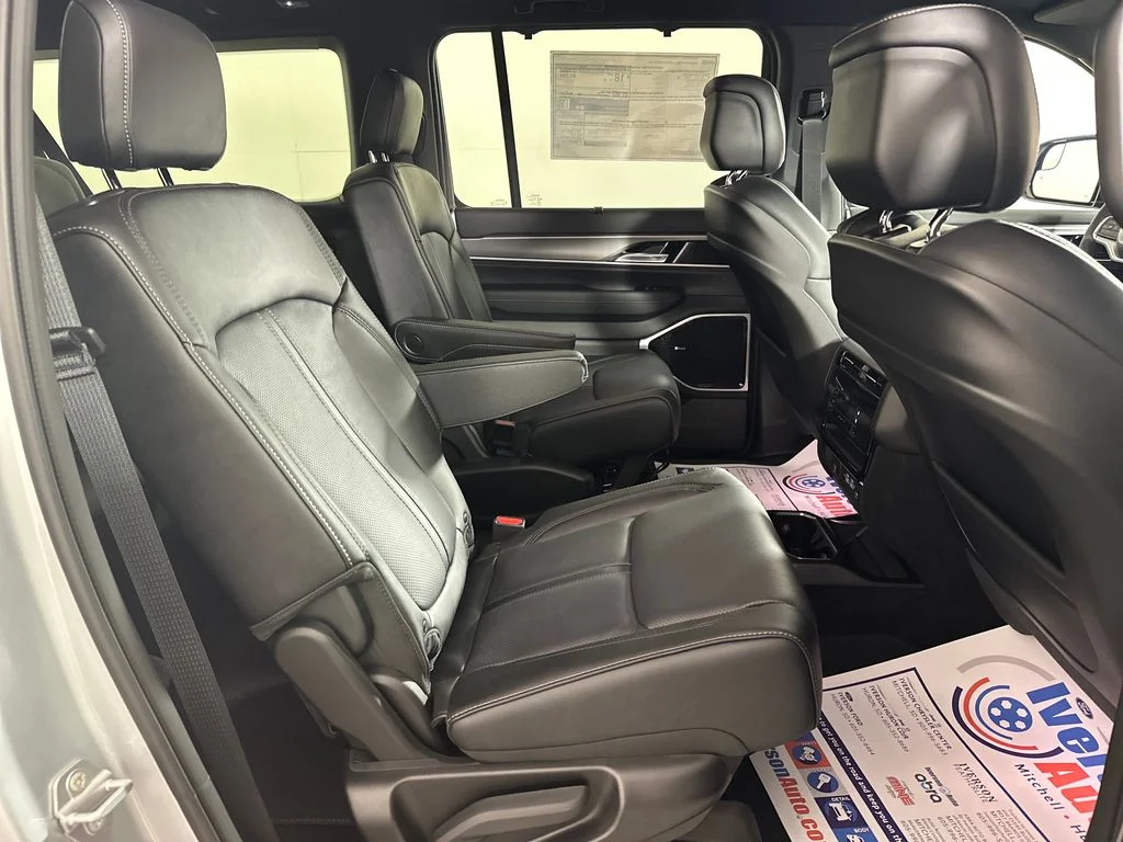 New 2026 Silver Jeep Limited Reserve image 29