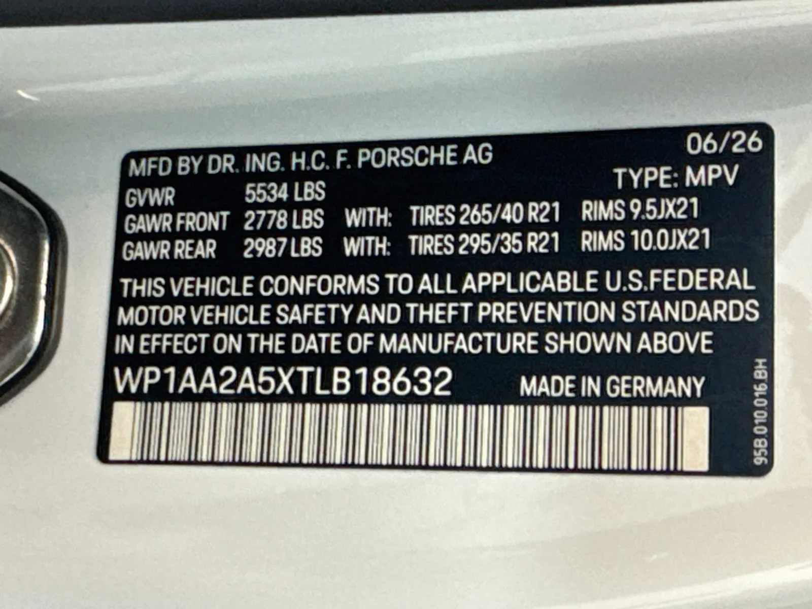 New 2026 Carrara White Metallic Porsche  image 26
