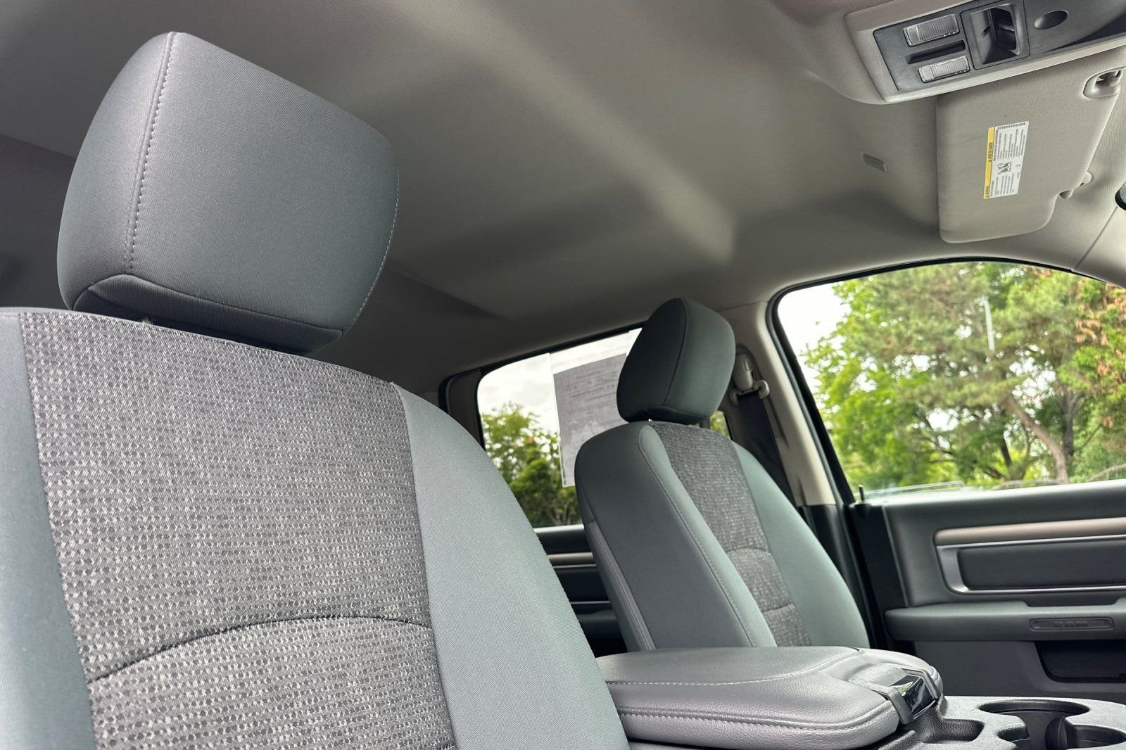 Used 2018 White Ram SLT image 18