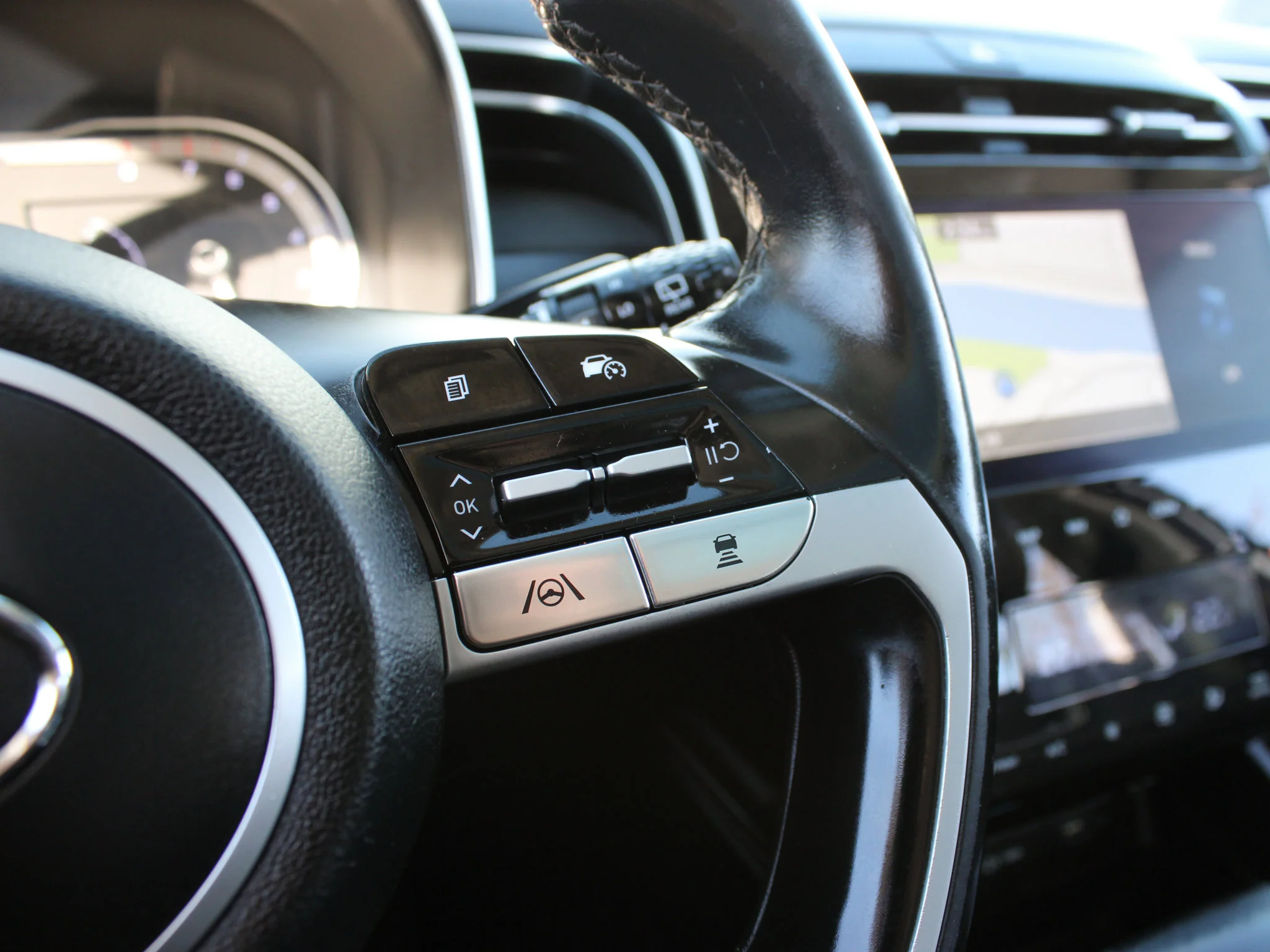 Certified Used 2023 Silver Hyundai Preferred * No Accidents | Remote Start | Panoramic Sunroof | Heated Leather Seats image 20