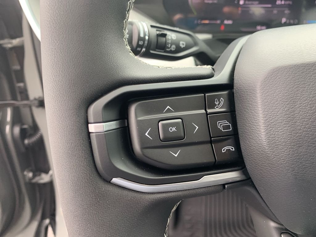 New 2026 Sting-Gray Clear-Coat Exterior Paint Jeep Laredo image 16