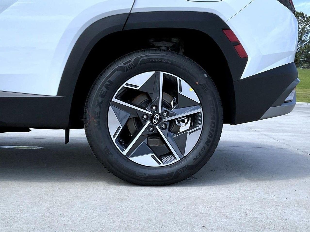 New 2026 White Hyundai SEL image 23