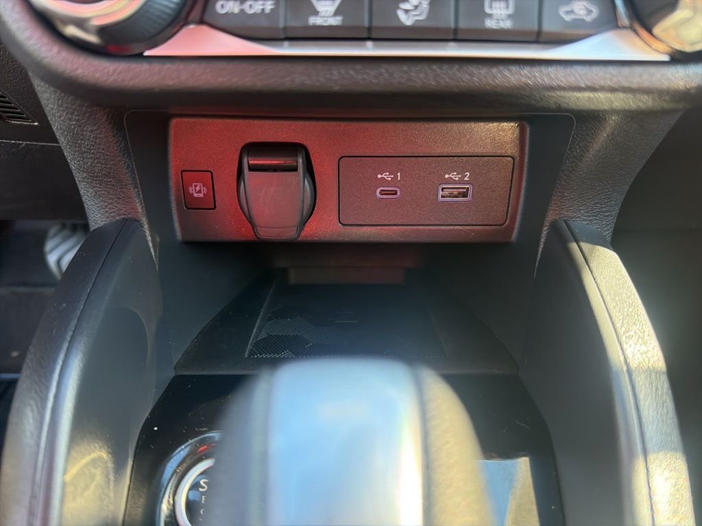 Used 2024 Electric Blue Metallic Nissan 1.6 SR image 35