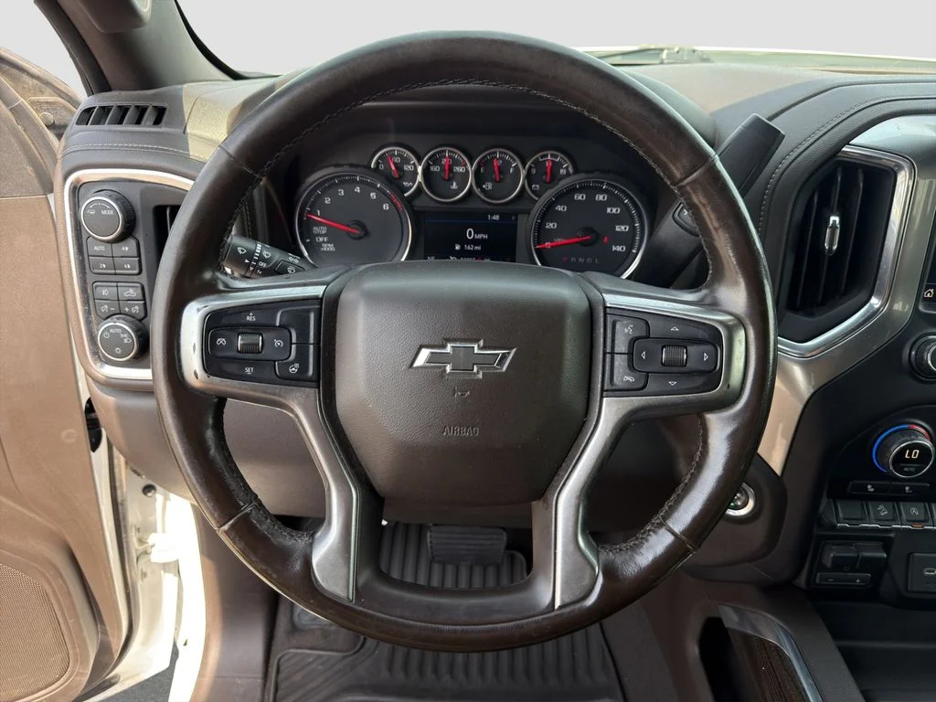 Used 2020 SUMMIT WHITE Chevrolet RST image 42