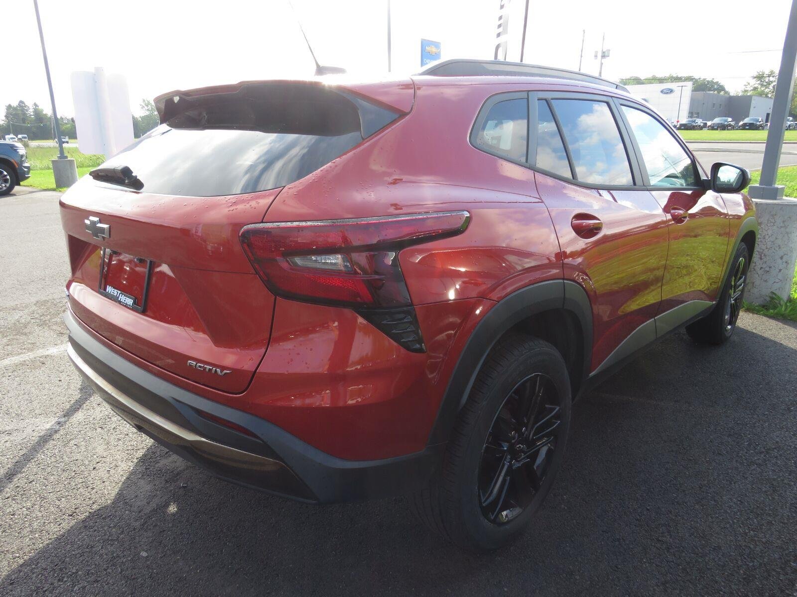 Used 2024 Cayenne Orange Metallic Chevrolet ACTIV image 21