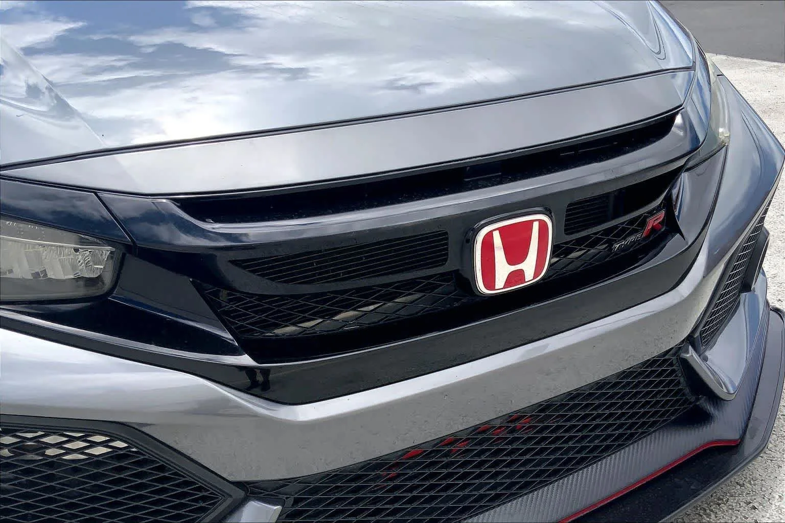 Used 2018 Gray/gray Honda Touring image 33