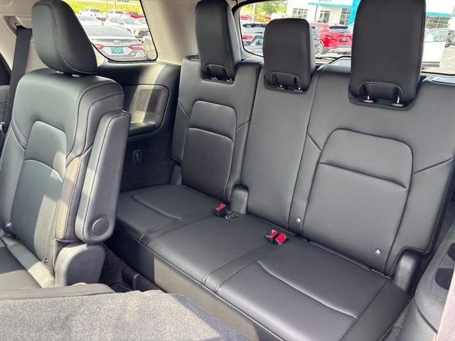 2025 Nissan Pathfinder SL - Photo 10