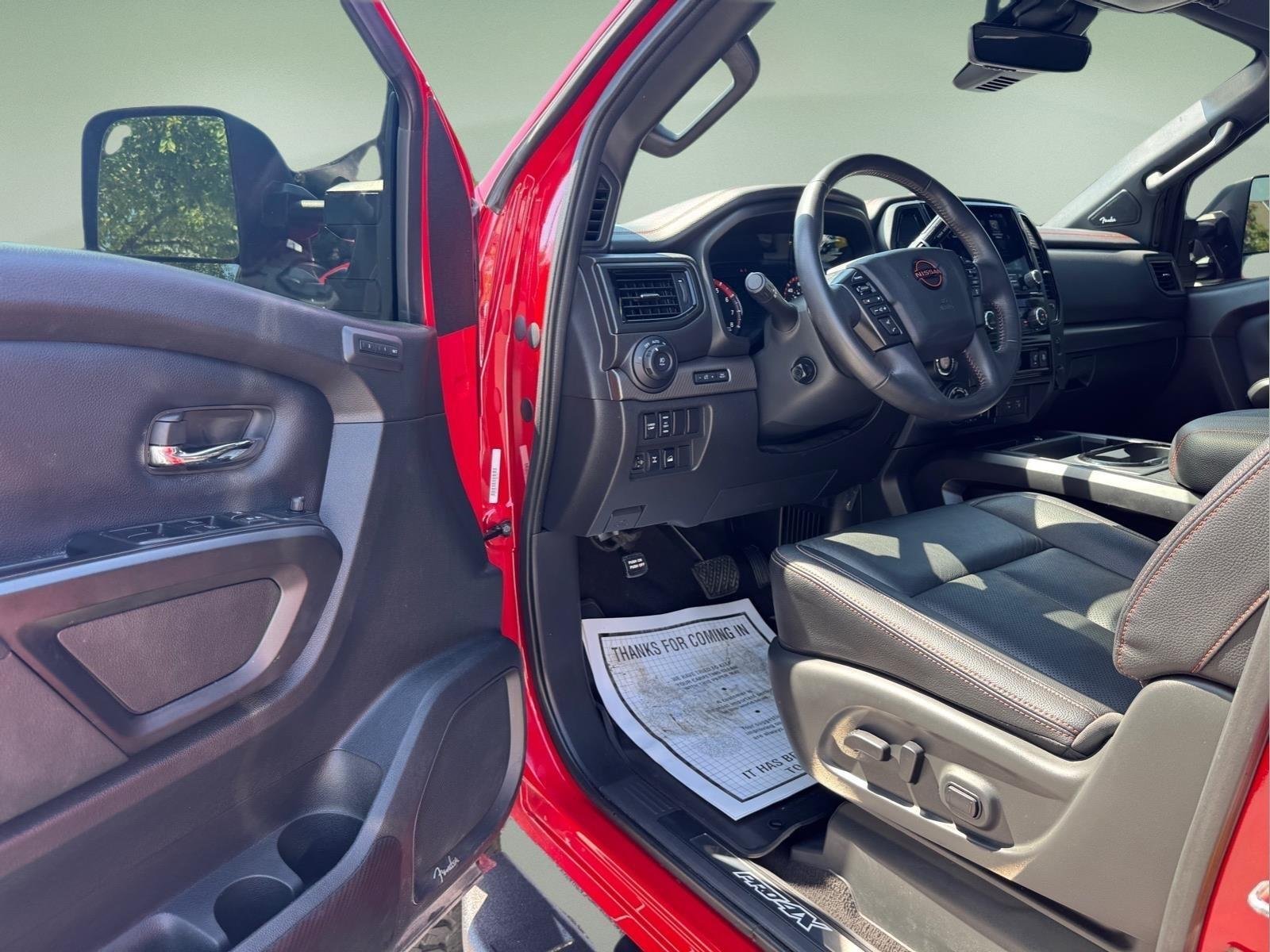 Used 2023  NISSAN  image 17