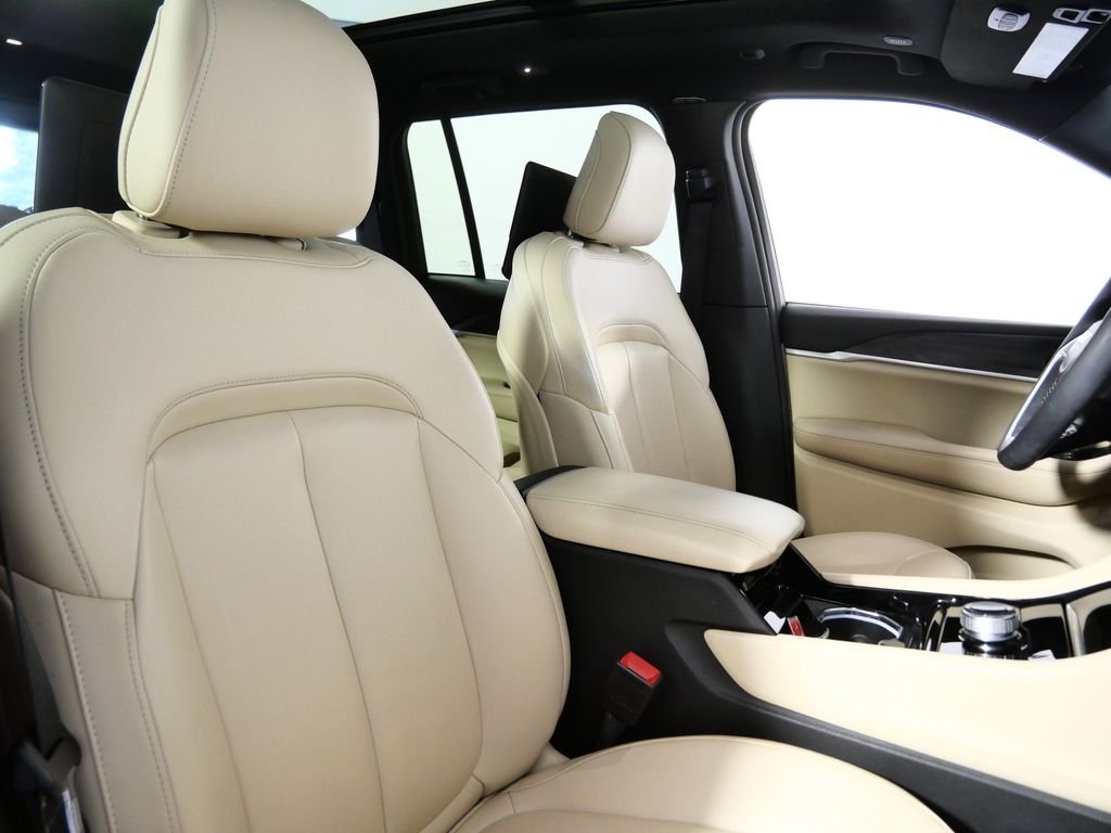 Used 2023 Black Jeep Limited image 8