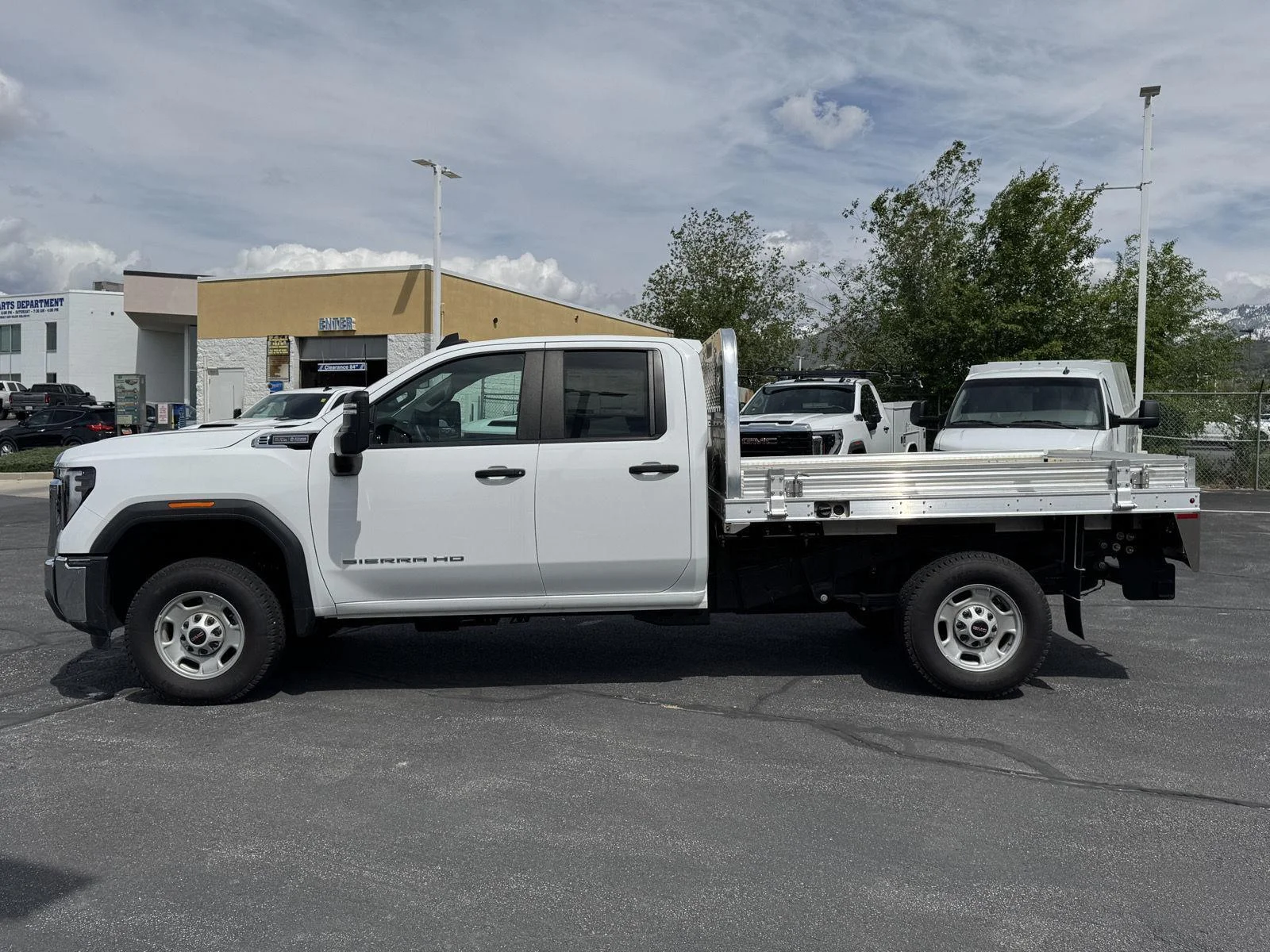 2025 GMC Sierra 2500HD Pro - Photo 9