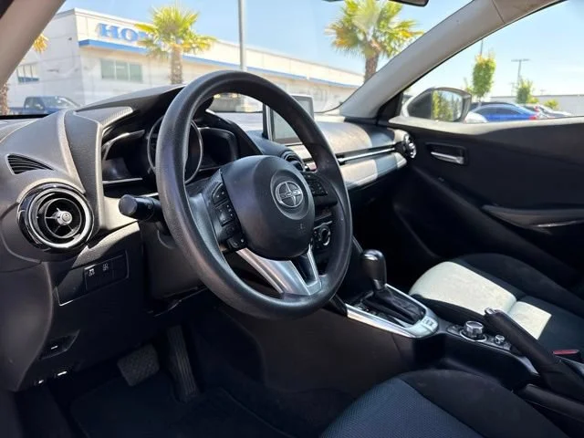 Used 2016 Frost Scion Base image 10