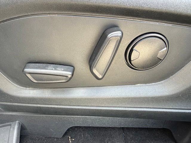Used 2021 Blue Ford XLT image 28