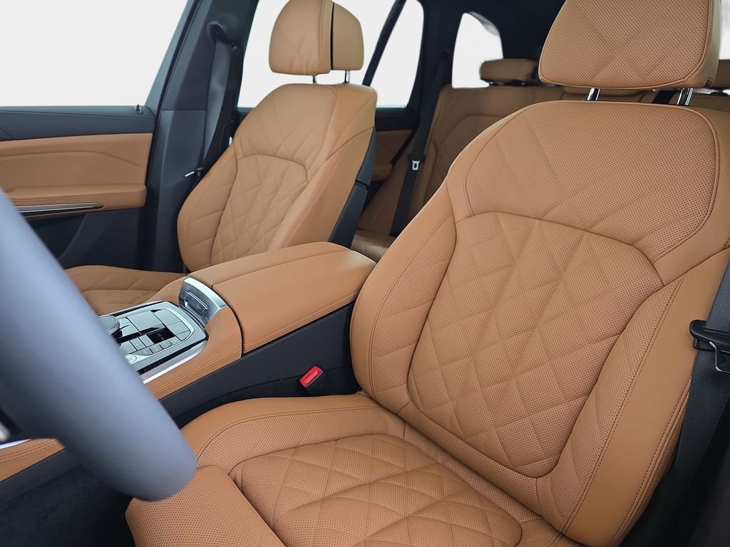 New 2026 Black Sapphire Metallic BMW xDrive40i image 15