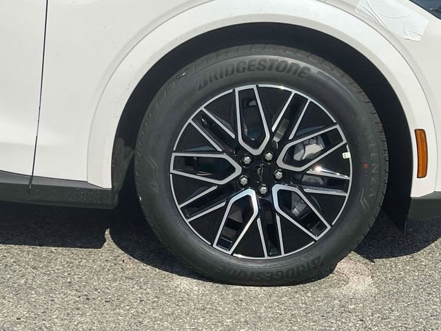 2025 Ford Mustang Mach-E Premium - Photo 31