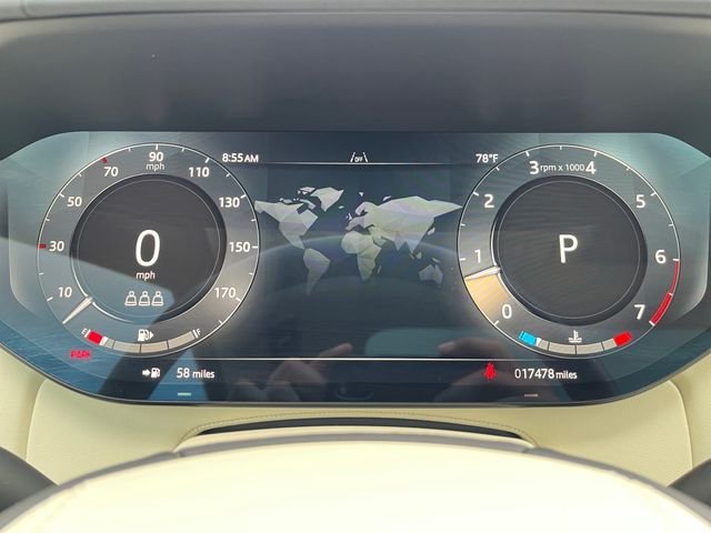 Used 2025 White Land Rover SE image 14