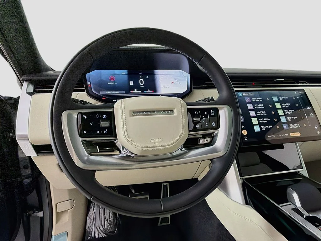 New 2026 Eiger Grey Land Rover SE image 11