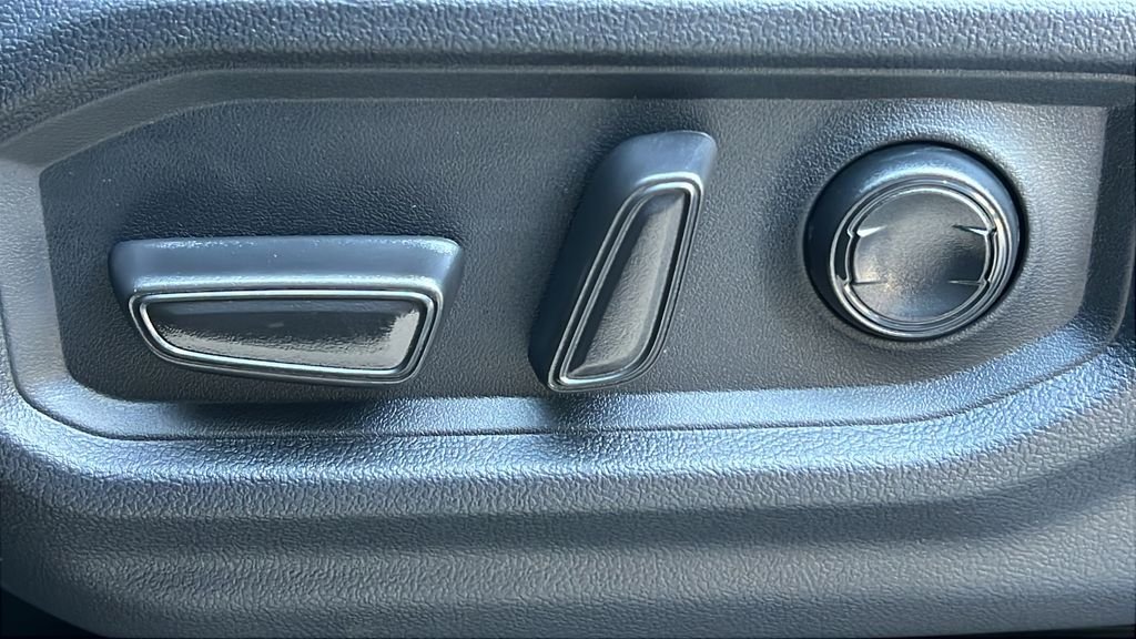 2026 Toyota Tundra Limited - Photo 16