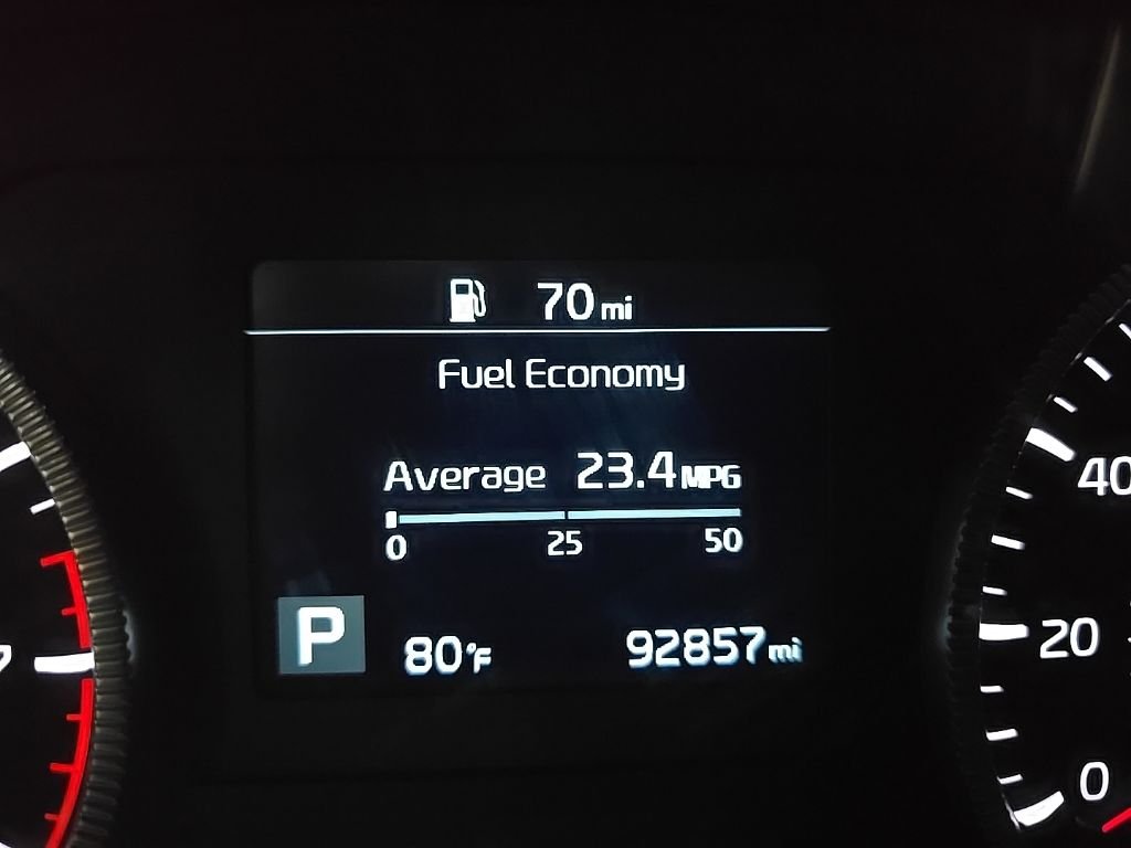Used 2020 Silver Kia S image 23
