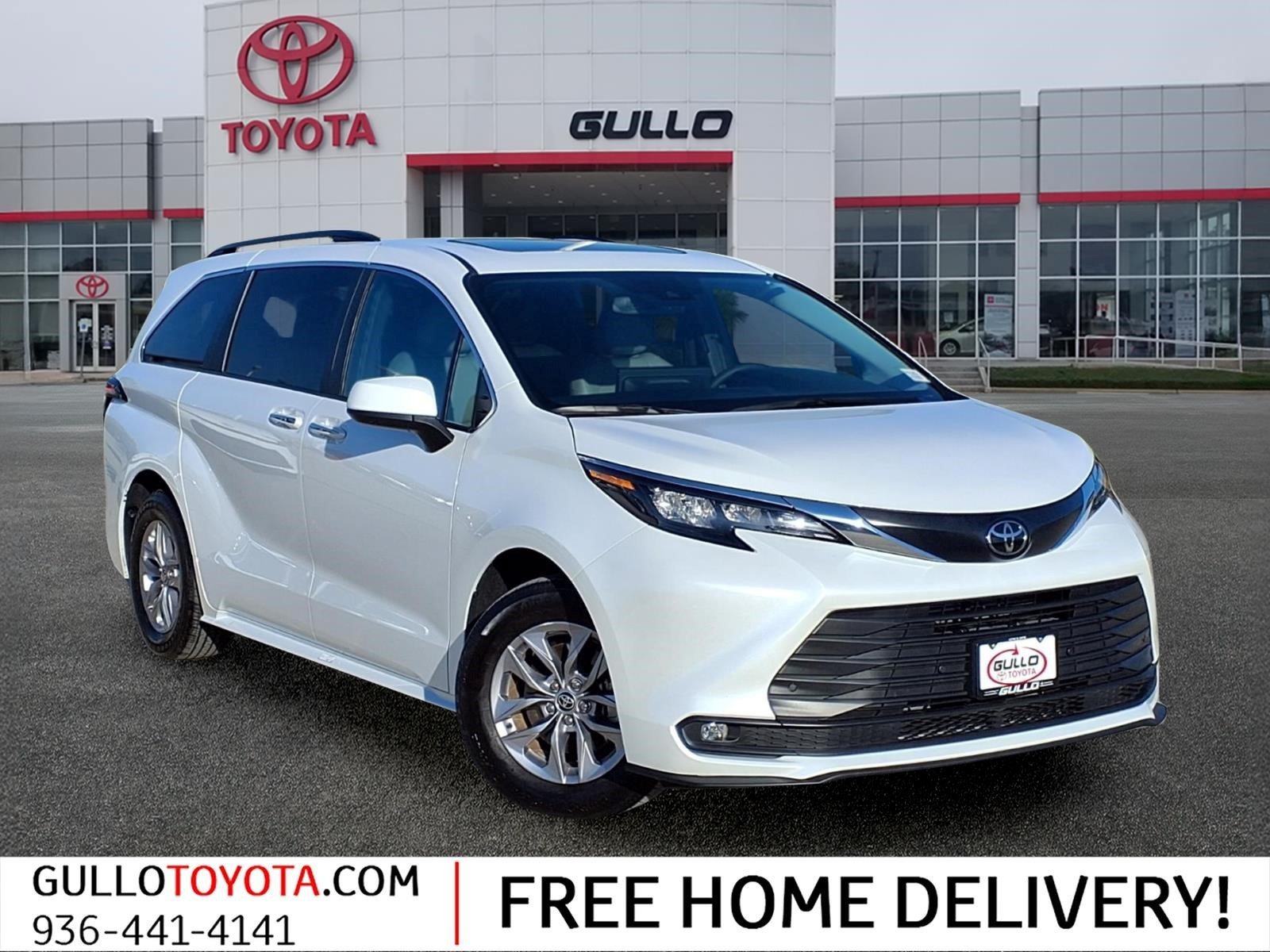 Certified Used 2026 Pearl Toyota XLE image 1