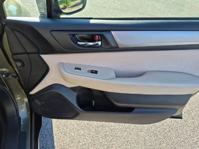 Used 2019 Green Subaru 2.5i Premium image 34