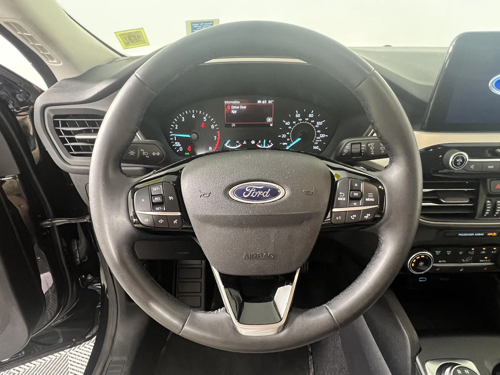 Used 2022 Agate Black Ford SE image 14