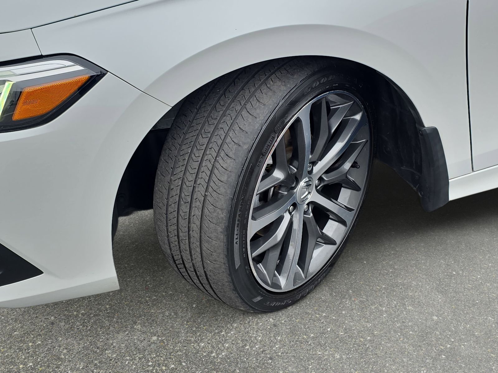 Used 2024  Honda Touring image 32