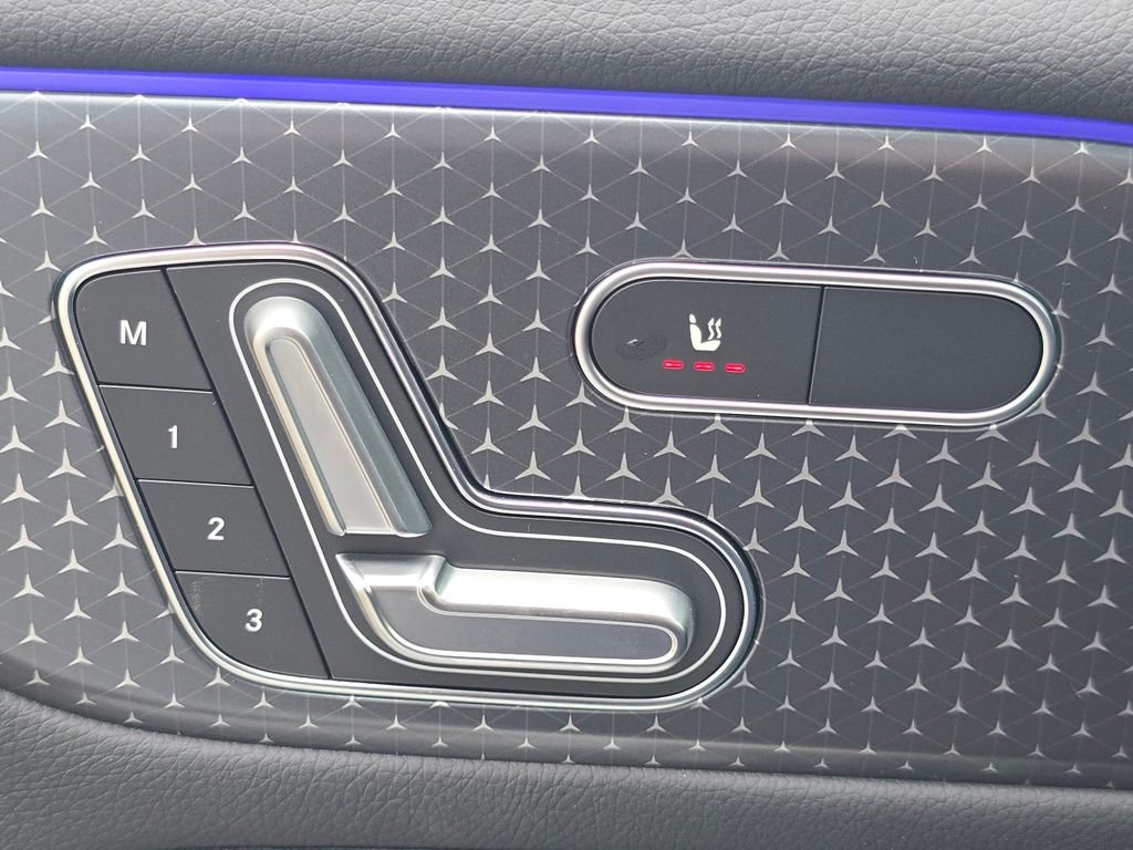 New 2026 Polar White Mercedes-Benz GLB 250 image 5