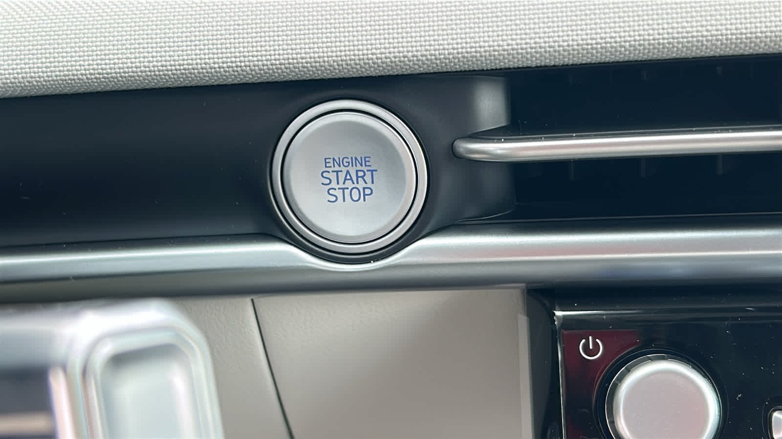 New 2026 Ecotronic Gray Matte Hyundai Limited AWD image 17