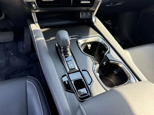 2025 Lexus RX 350 - Photo 21