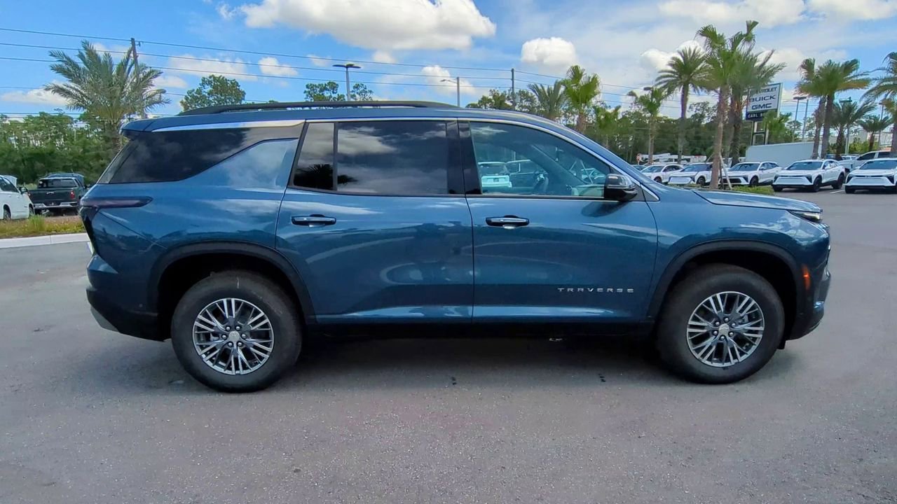 2026 Chevrolet Traverse LT - Photo 9