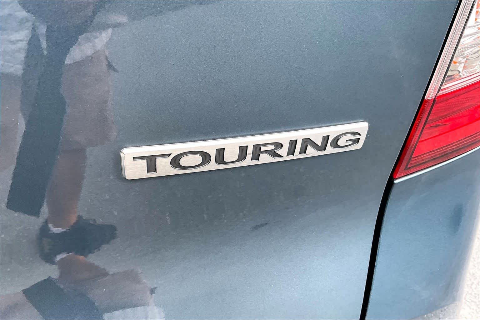 Used 2019 Steel Sapphire Metallic Honda Touring 8-Passenger image 10