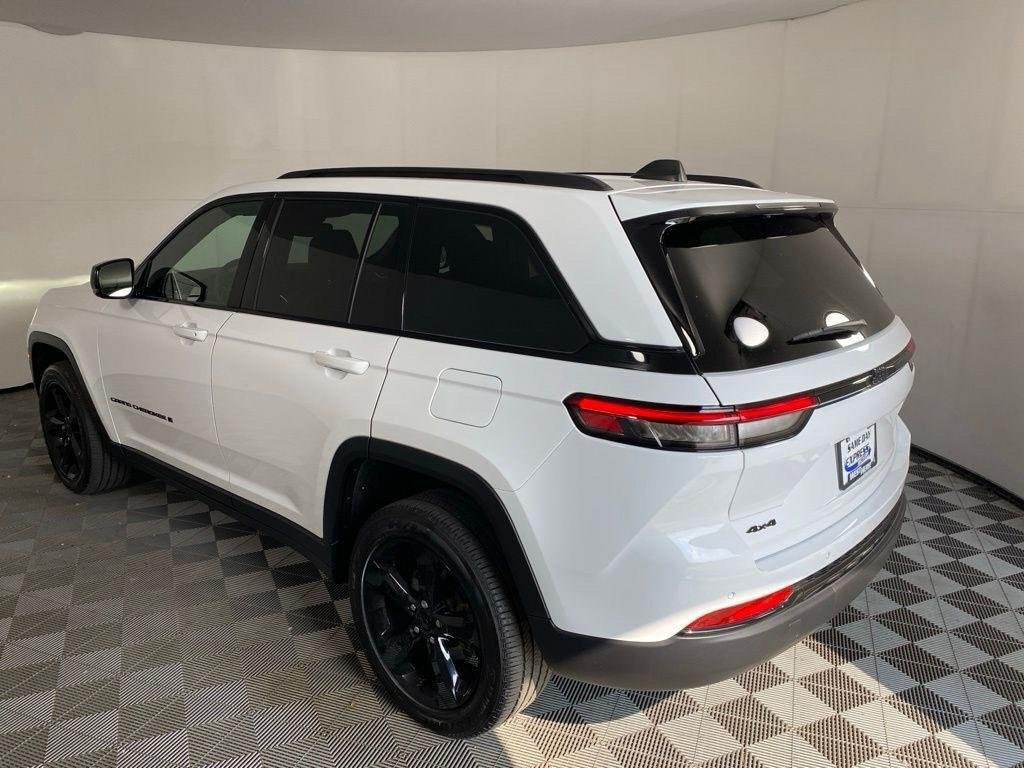 Used 2024 Bright White Clearcoat Jeep Altitude X image 7