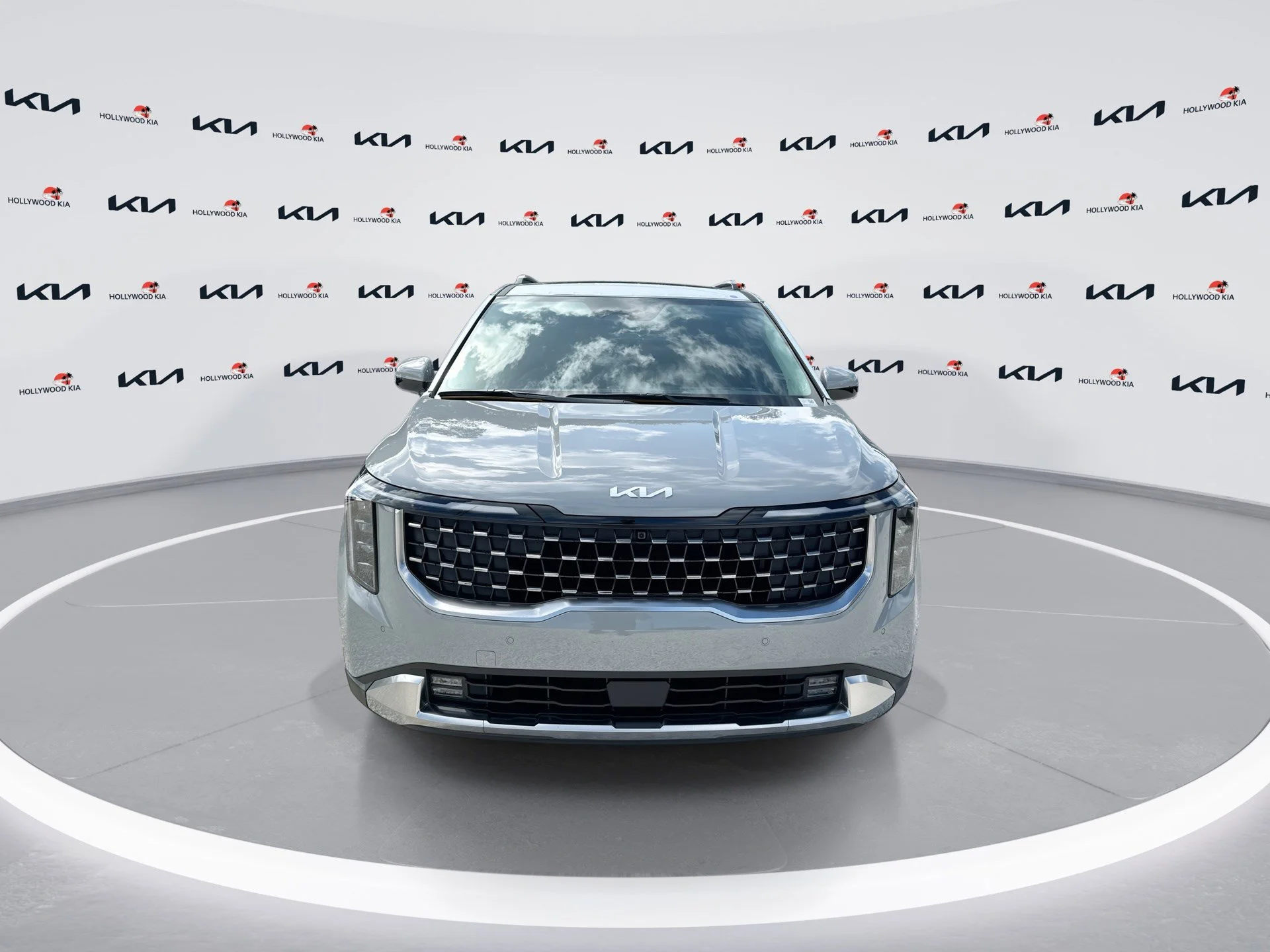 New 2026 Ceramic Silver Kia SX image 3