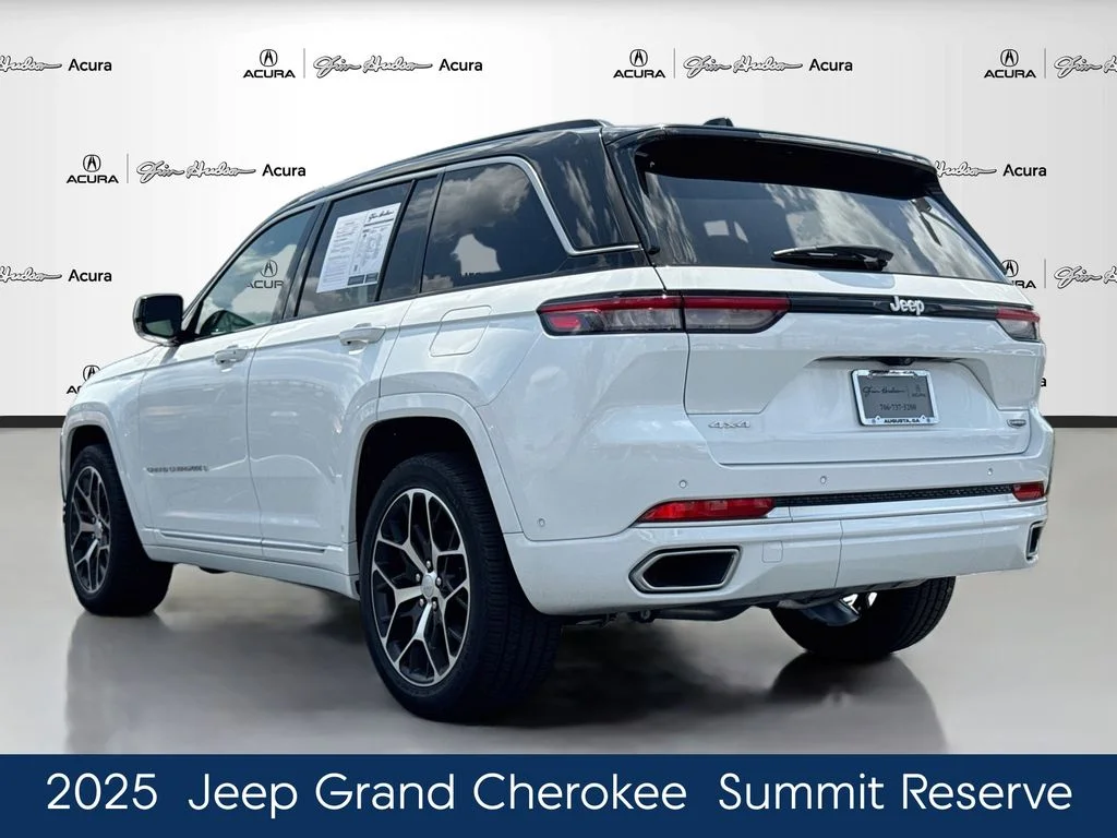 Used 2025 White Jeep Summit Reserve image 5
