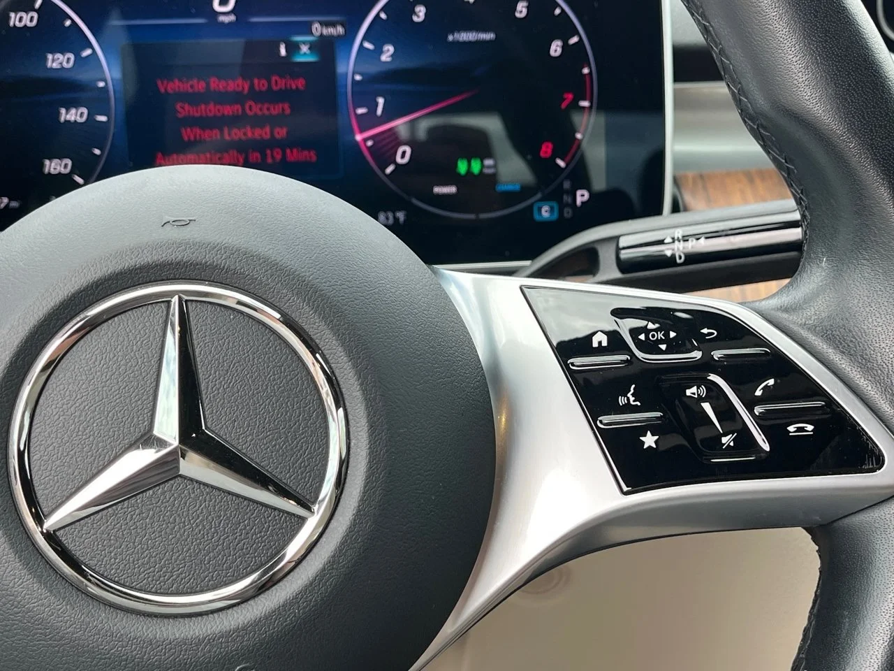 Used 2025  Mercedes-Benz C 300 image 20