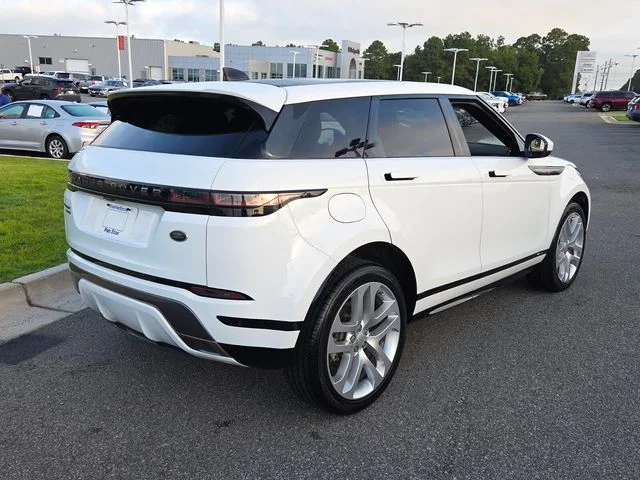 Used 2020  Land Rover R-Dynamic SE image 13
