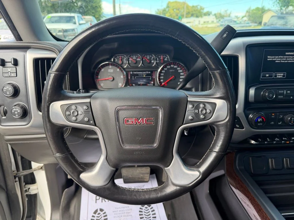 Used 2016 White GMC SLT image 12