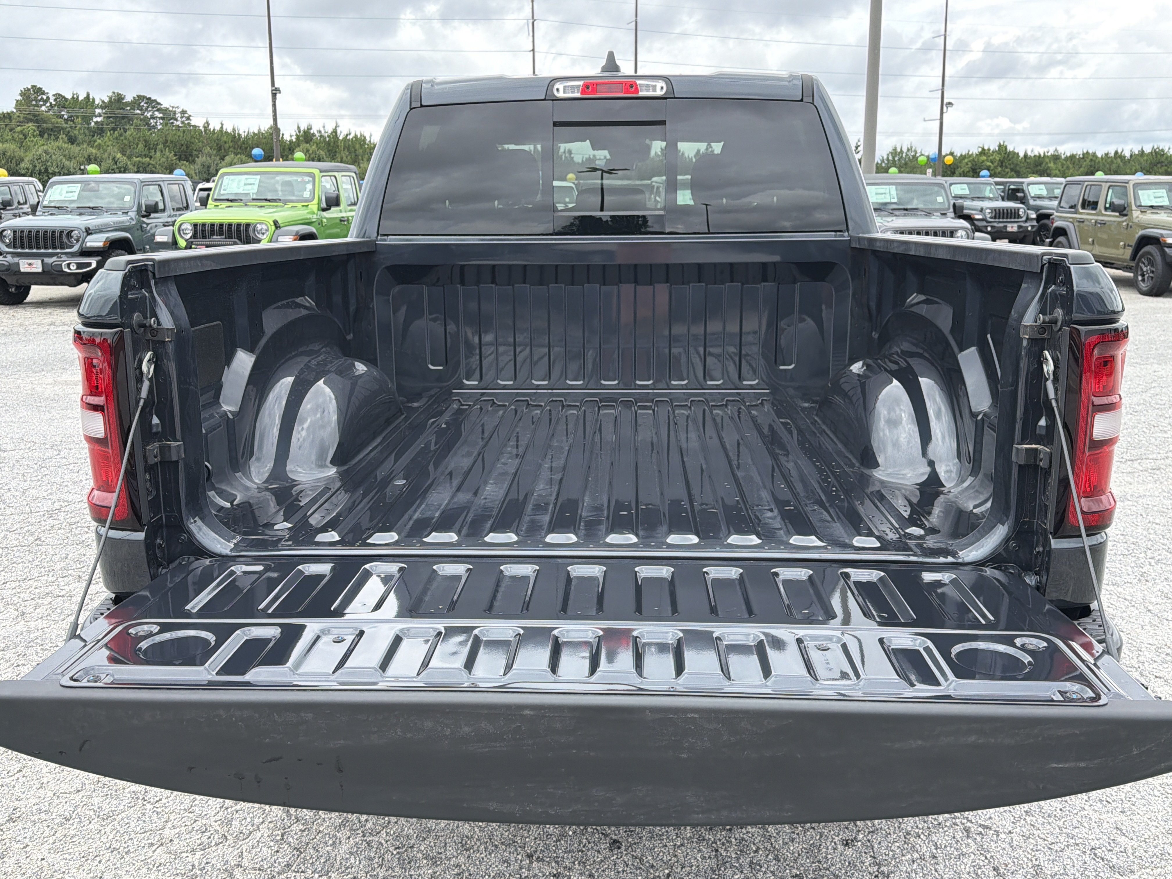 New 2026 Forged Blue Metallic Exterior Paint RAM Warlock image 19