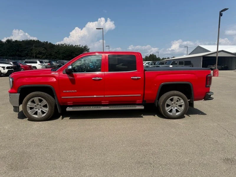 Used 2018 Red GMC SLT image 19