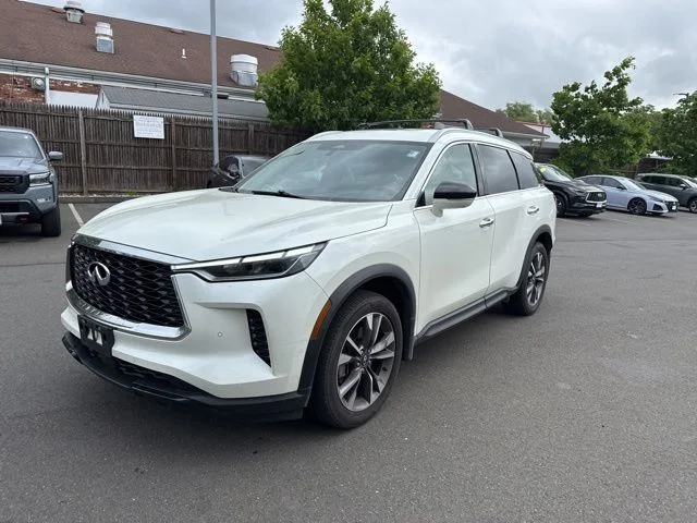 2023 INFINITI QX60 LUXE AWD's photo